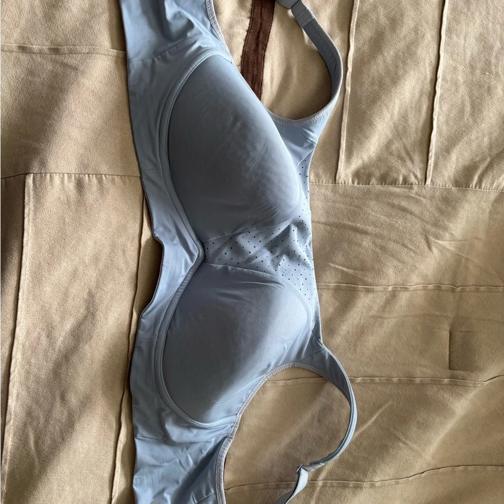 Lululemon Light Blue sports bra - Picture 1 of 5